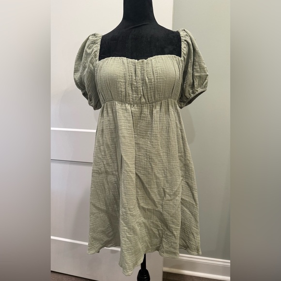 Princess Polly LET'S DANCE MINI DRESS SAGE 100% cotton puff sleeve - Picture 3 of 12